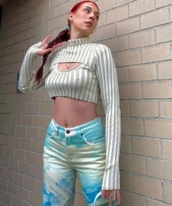 Trendy & Unique Weird Striped High Neck Long Sleeve Rib Knit Crop Sweater - Apricot