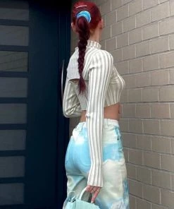 Trendy & Unique Weird Striped High Neck Long Sleeve Rib Knit Crop Sweater - Apricot